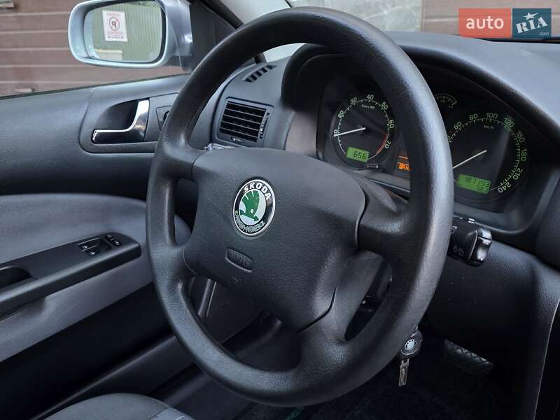 Универсал Skoda Octavia 2003 в Харькове