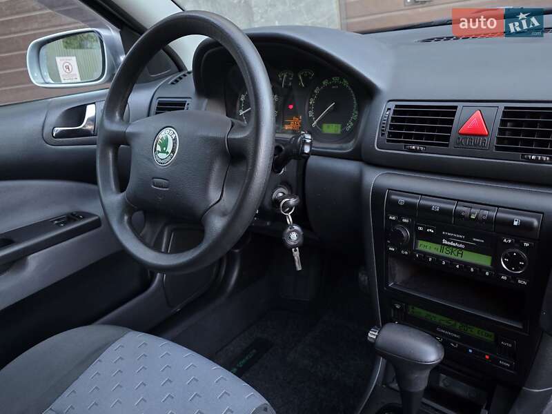 Универсал Skoda Octavia 2003 в Харькове