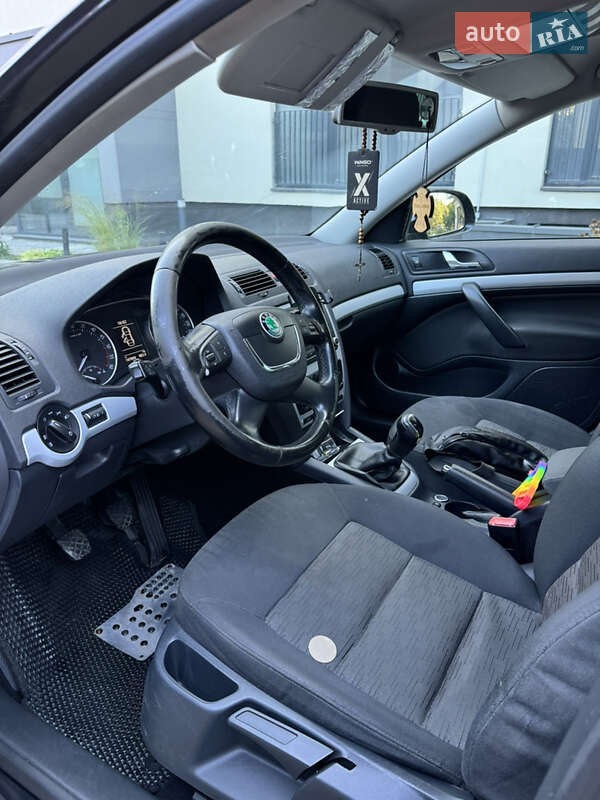 Универсал Skoda Octavia 2011 в Львове фото 12 Универсал Skoda Octavia 2011 в Львове