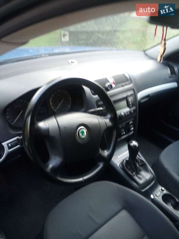 Лифтбек Skoda Octavia 2005 в Хмельницком