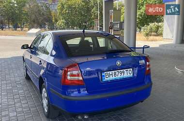 Лифтбек Skoda Octavia 2008 в 