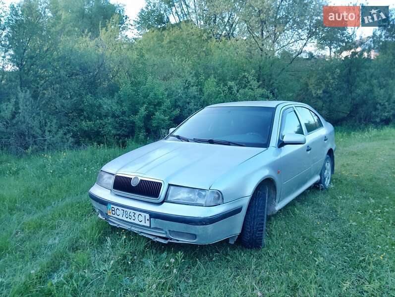 Лифтбек Skoda Octavia 1998 в Подбуже фото 2 Лифтбек Skoda Octavia 1998 в Подбуже