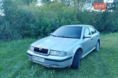 Лифтбек Skoda Octavia 1998 в 