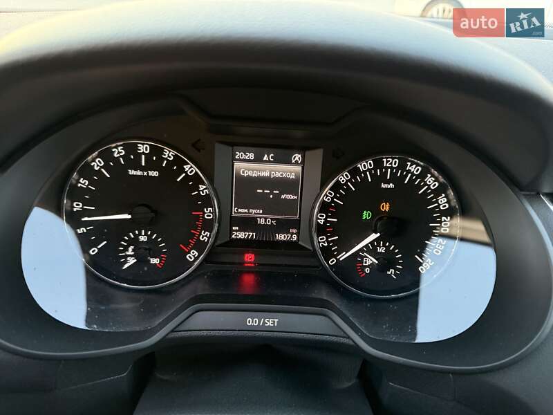 Универсал Skoda Octavia 2014 в Коростене