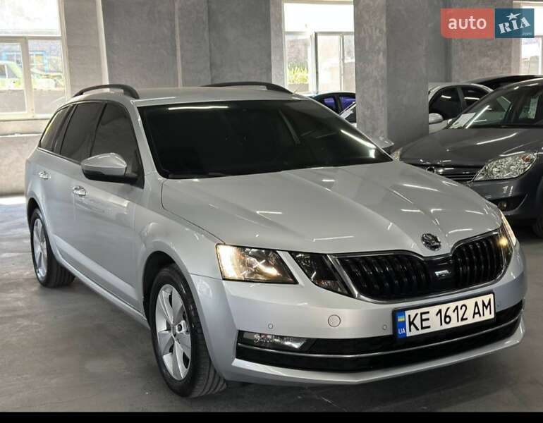 Универсал Skoda Octavia 2018 в Каменском