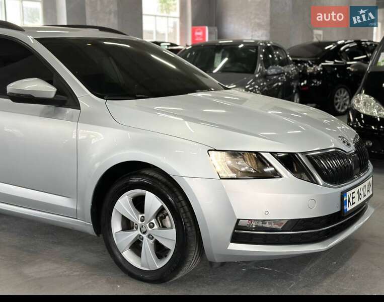 Универсал Skoda Octavia 2018 в Каменском