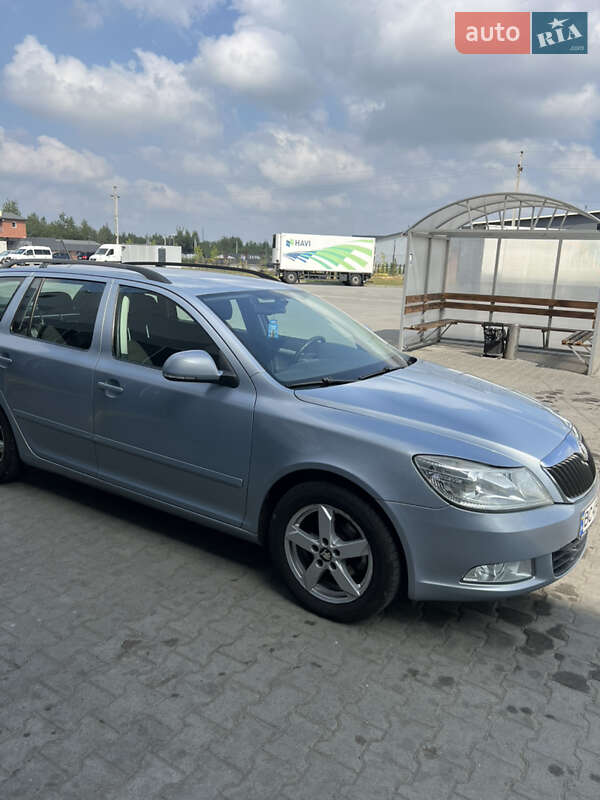 Универсал Skoda Octavia 2010 в Львове
