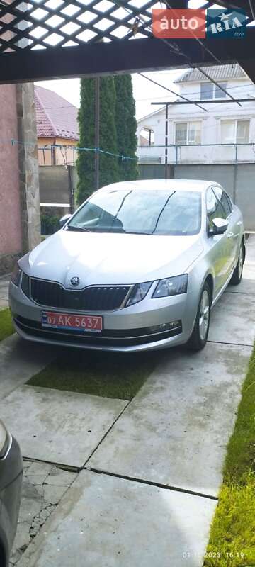 Лифтбек Skoda Octavia 2017 в 
