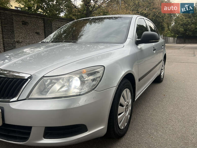 Лифтбек Skoda Octavia 2011 в Днепре