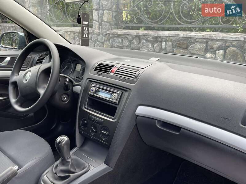 Универсал Skoda Octavia 2007 в Вознесенске