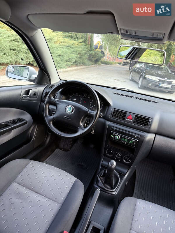 Лифтбек Skoda Octavia 2008 в Смеле