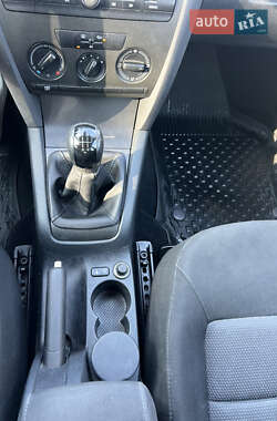 Лифтбек Skoda Octavia 2008 в 