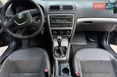 Лифтбек Skoda Octavia 2012 в 