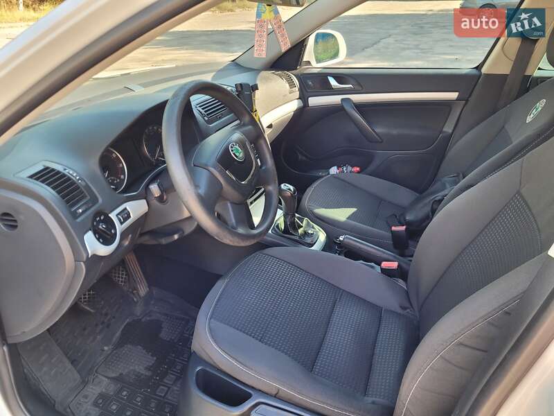 Ліфтбек Skoda Octavia 2011 в Запоріжжі