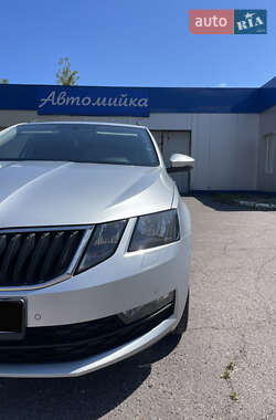 Універсал Skoda Octavia 2017 в Черкасах
