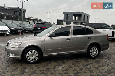 Лифтбек Skoda Octavia 2013 в 