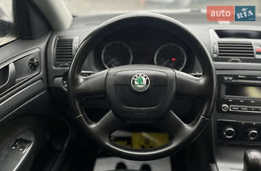 Лифтбек Skoda Octavia 2013 в 