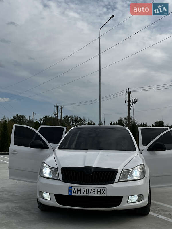 Универсал Skoda Octavia 2010 в Звягеле