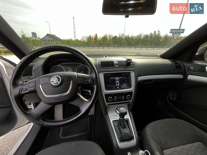 Универсал Skoda Octavia 2010 в Звягеле