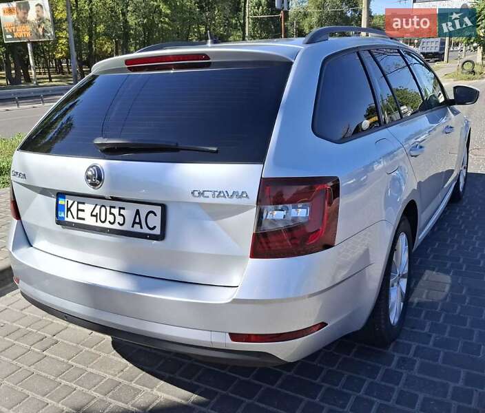 Универсал Skoda Octavia 2019 в Днепре
