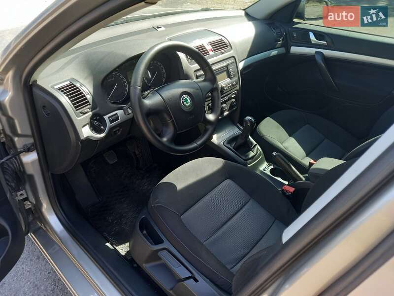Лифтбек Skoda Octavia 2008 в Кривом Роге