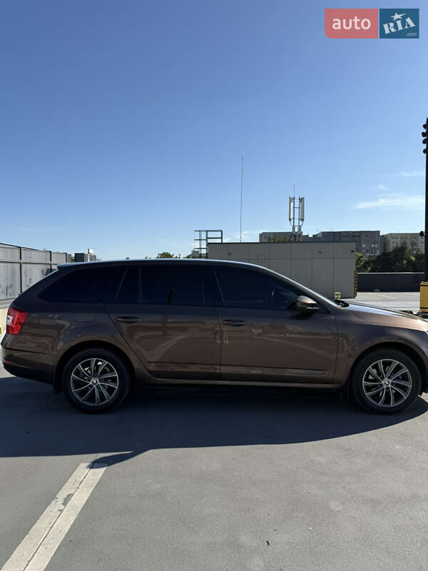 Універсал Skoda Octavia 2019 в Києві