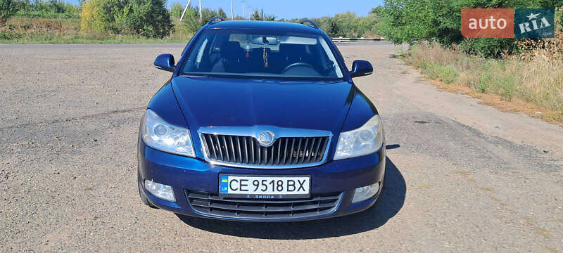 Универсал Skoda Octavia 2010 в Кельменцах