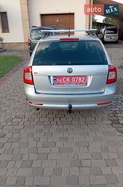 Универсал Skoda Octavia 2010 в 