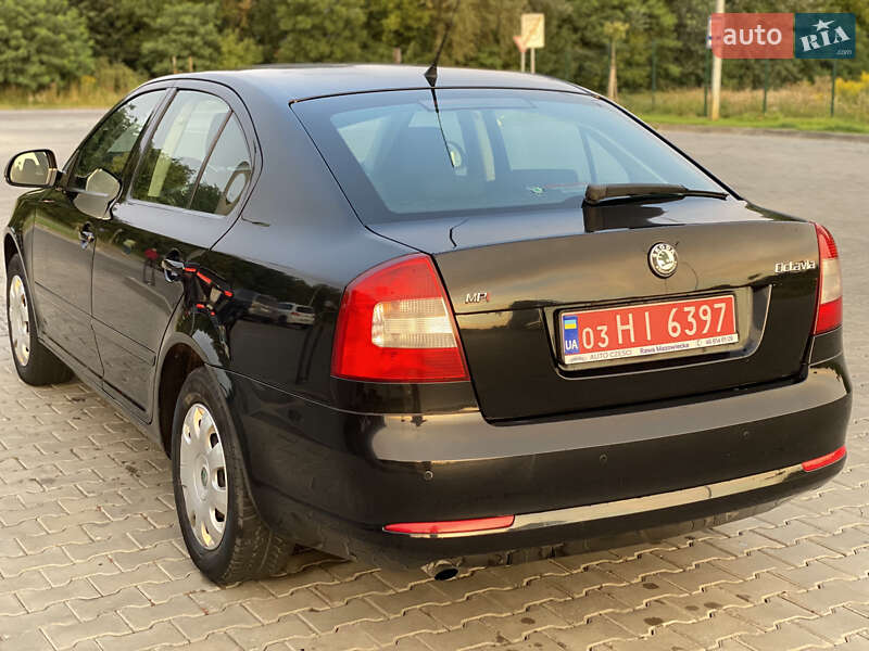 Лифтбек Skoda Octavia 2010 в Луцке