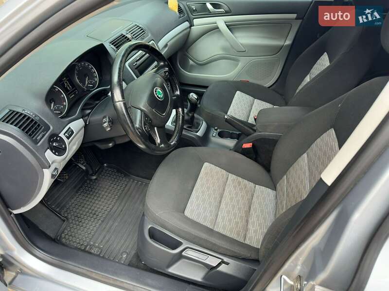 Универсал Skoda Octavia 2011 в Ирпене
