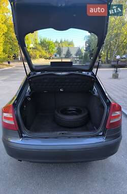 Лифтбек Skoda Octavia 2006 в 