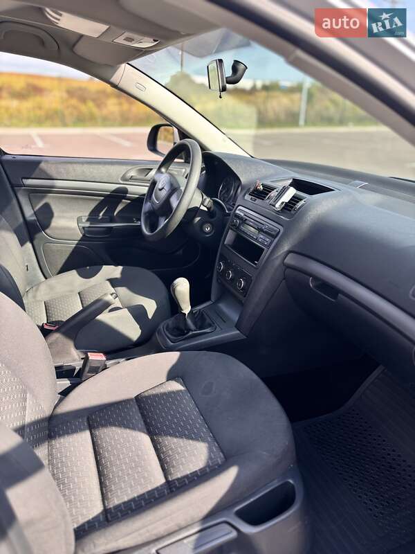 Универсал Skoda Octavia 2010 в Ровно