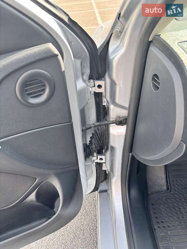 Универсал Skoda Octavia 2010 в Ровно