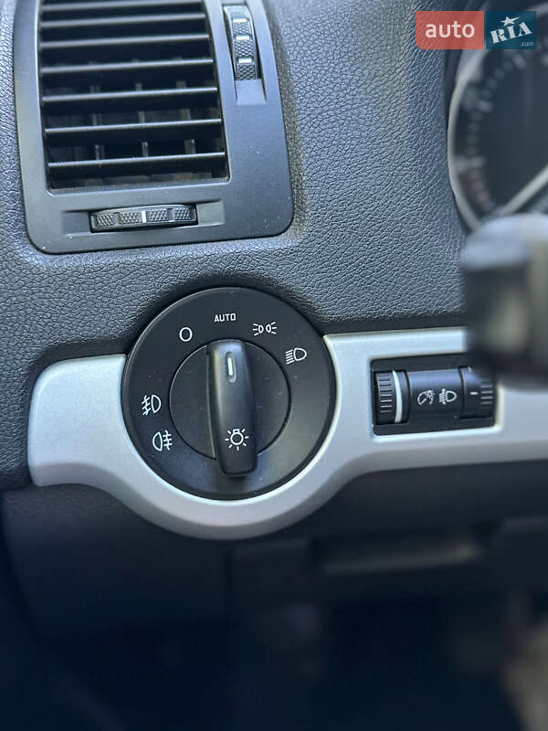 Универсал Skoda Octavia 2009 в Полтаве