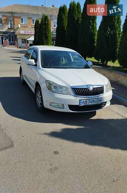 Лифтбек Skoda Octavia 2011 в Тростянце