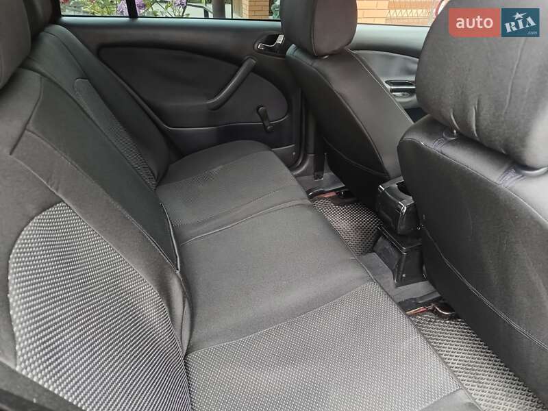 Універсал Skoda Octavia 2005 в Немирові