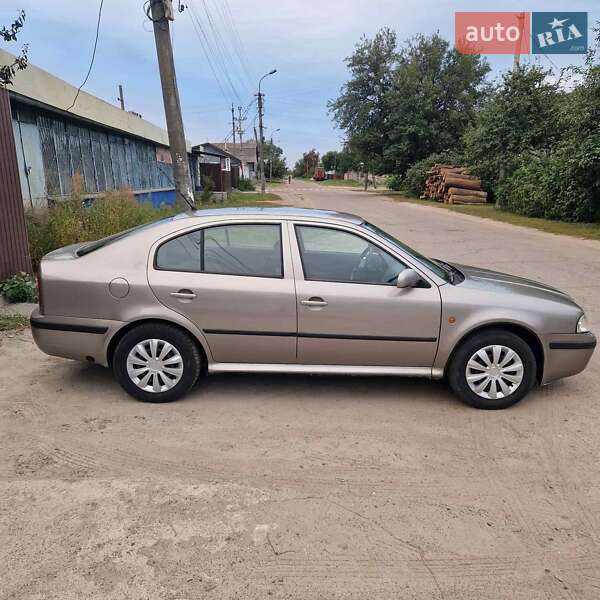 Ліфтбек Skoda Octavia 2008 в Остер