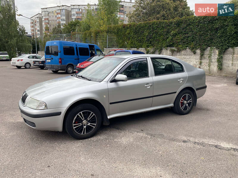 Лифтбек Skoda Octavia 2007 в Ровно