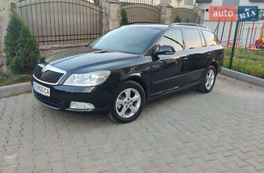 Универсал Skoda Octavia 2011 в Черновцах