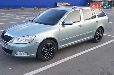 Універсал Skoda Octavia 2009 в Чернігові