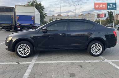 Лифтбек Skoda Octavia 2015 в 