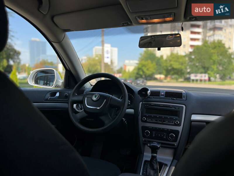 Лифтбек Skoda Octavia 2010 в Львове