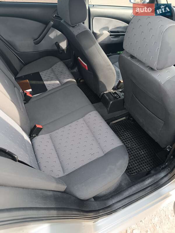 Универсал Skoda Octavia 2001 в Одессе