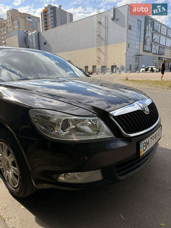 Універсал Skoda Octavia 2012 в Сумах