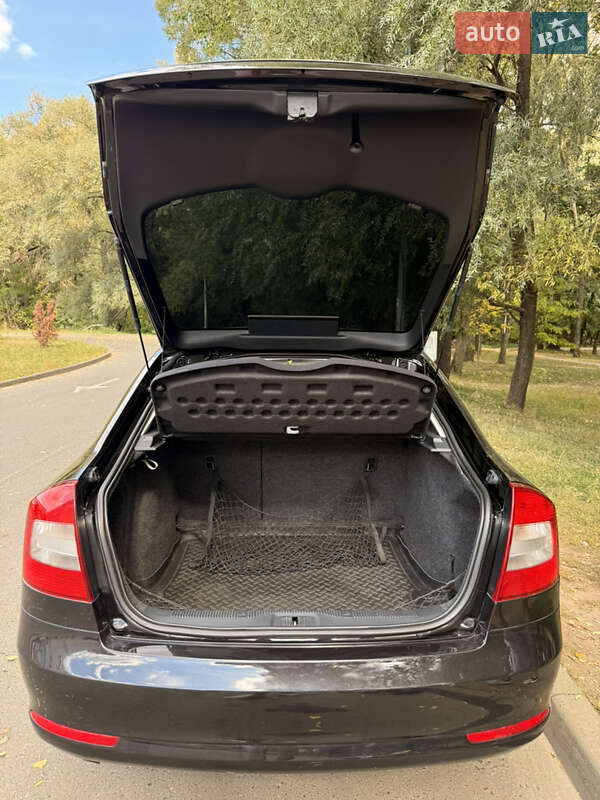 Універсал Skoda Octavia 2012 в Сумах