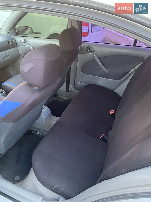 Ліфтбек Skoda Octavia 1997 в Іршаві