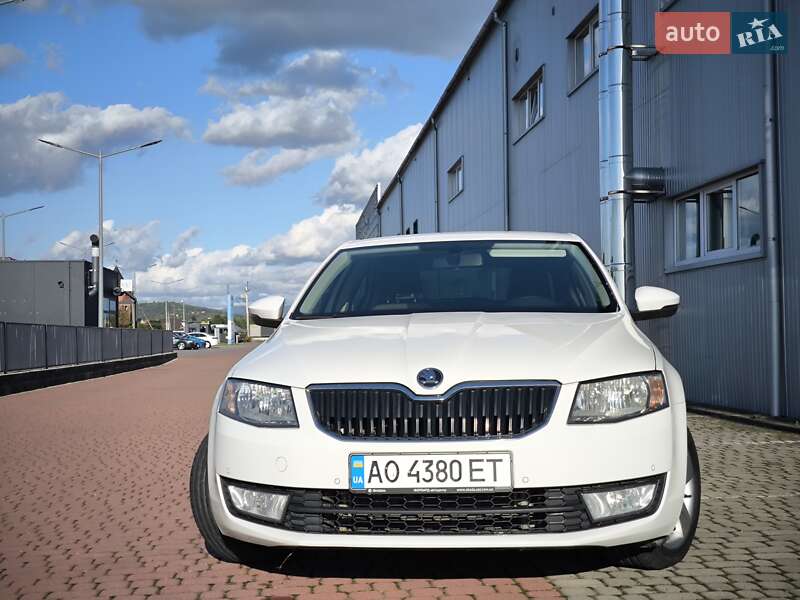 Ліфтбек Skoda Octavia 2015 в Мукачевому