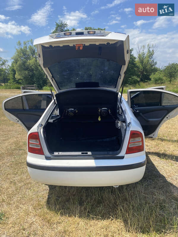 Лифтбек Skoda Octavia 2006 в Ивано-Франковске