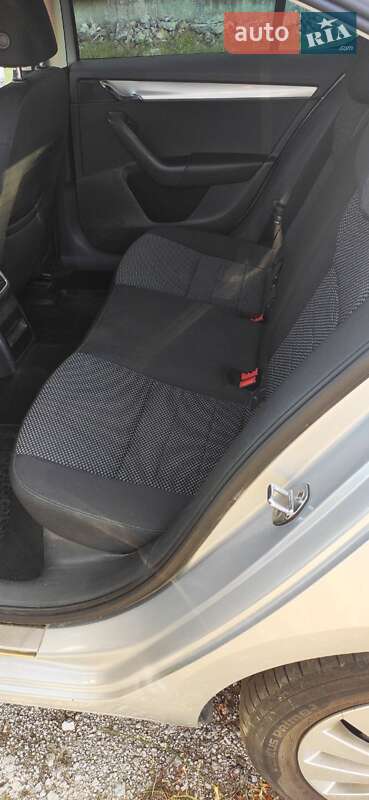 Лифтбек Skoda Octavia 2015 в Запорожье фото 4 Лифтбек Skoda Octavia 2015 в Запорожье