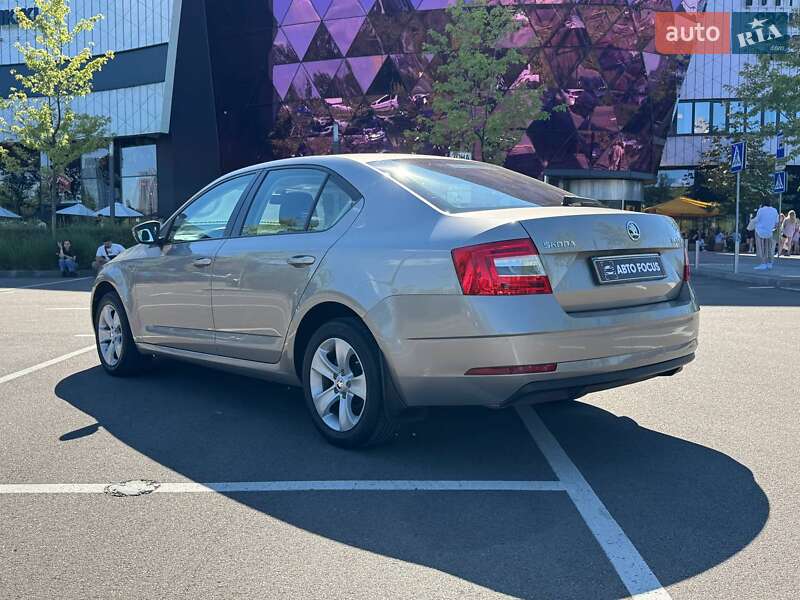 Лифтбек Skoda Octavia 2018 в Киеве